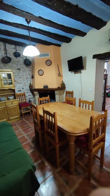 Casa Rural La Criva Crivillen Екстериор снимка